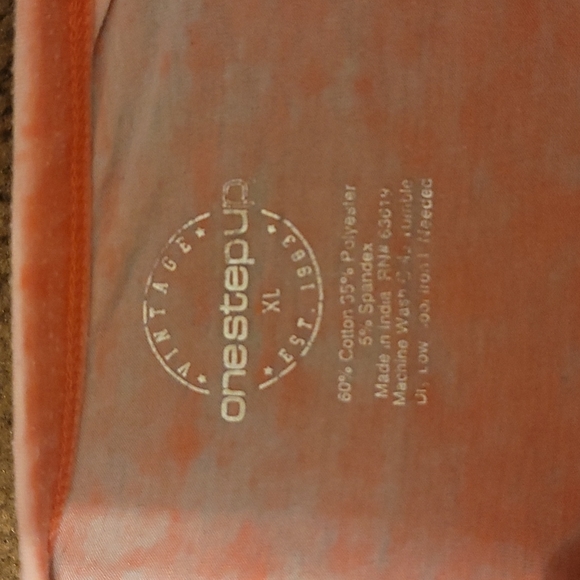 ONESTEPUP✨️ Acid Wash Tee - Picture 5 of 5